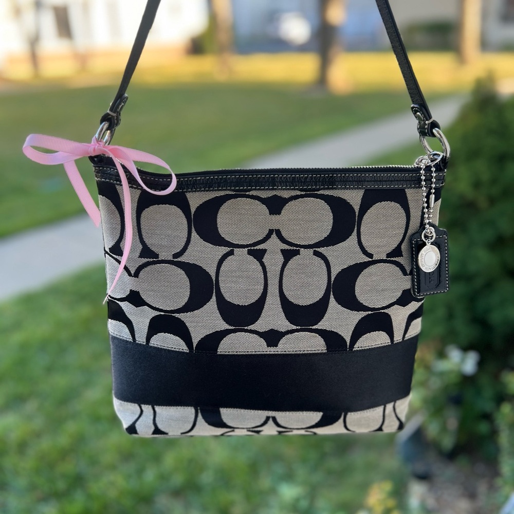 Coach Black Signature Print Bag 🖤